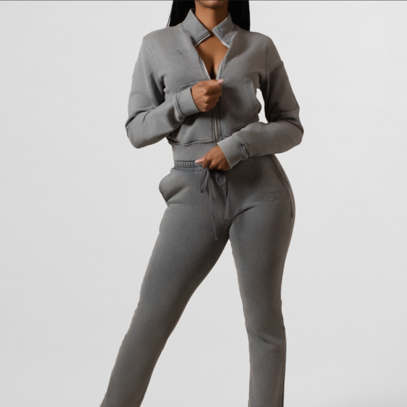 Jacket with Zipper in the back