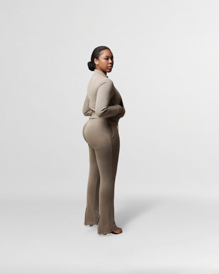 SHADOW THEORY (In Taupe)